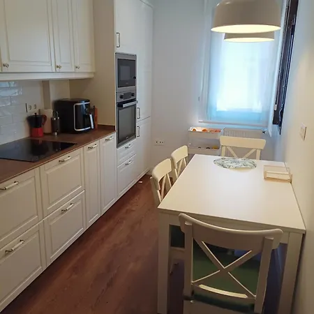 Agradable Adosado En Soto De * Llanera (Asturias)